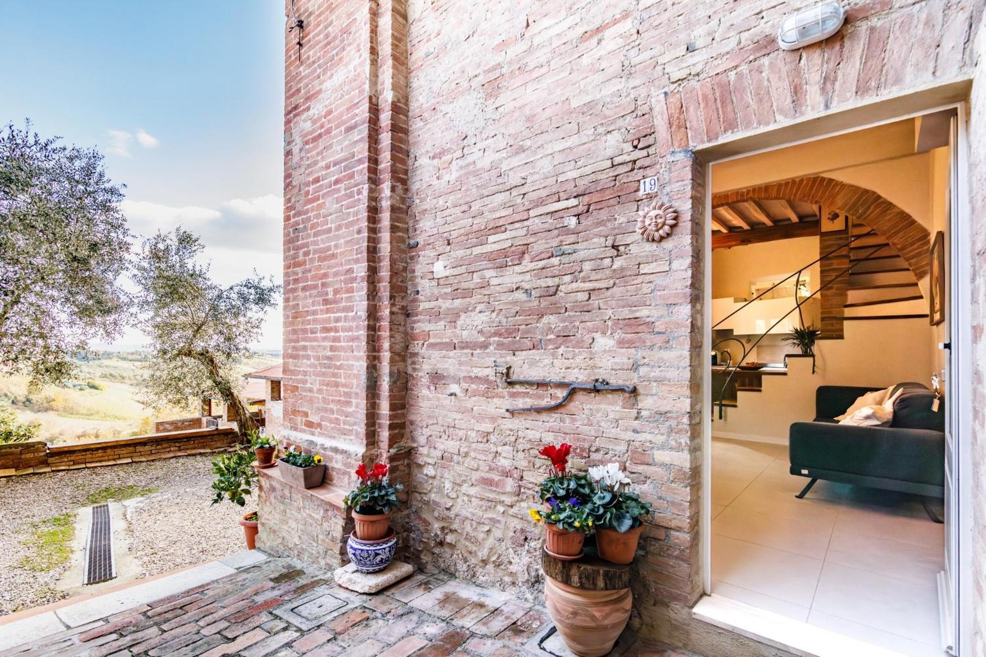 Porta Romana Elegant Apartments With Private Parking! Siena Ngoại thất bức ảnh