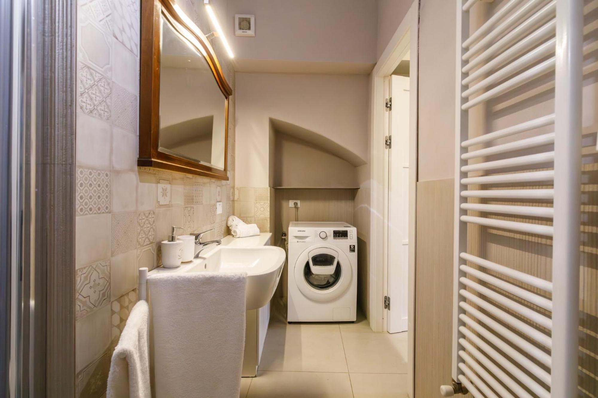 Porta Romana Elegant Apartments With Private Parking! Siena Ngoại thất bức ảnh